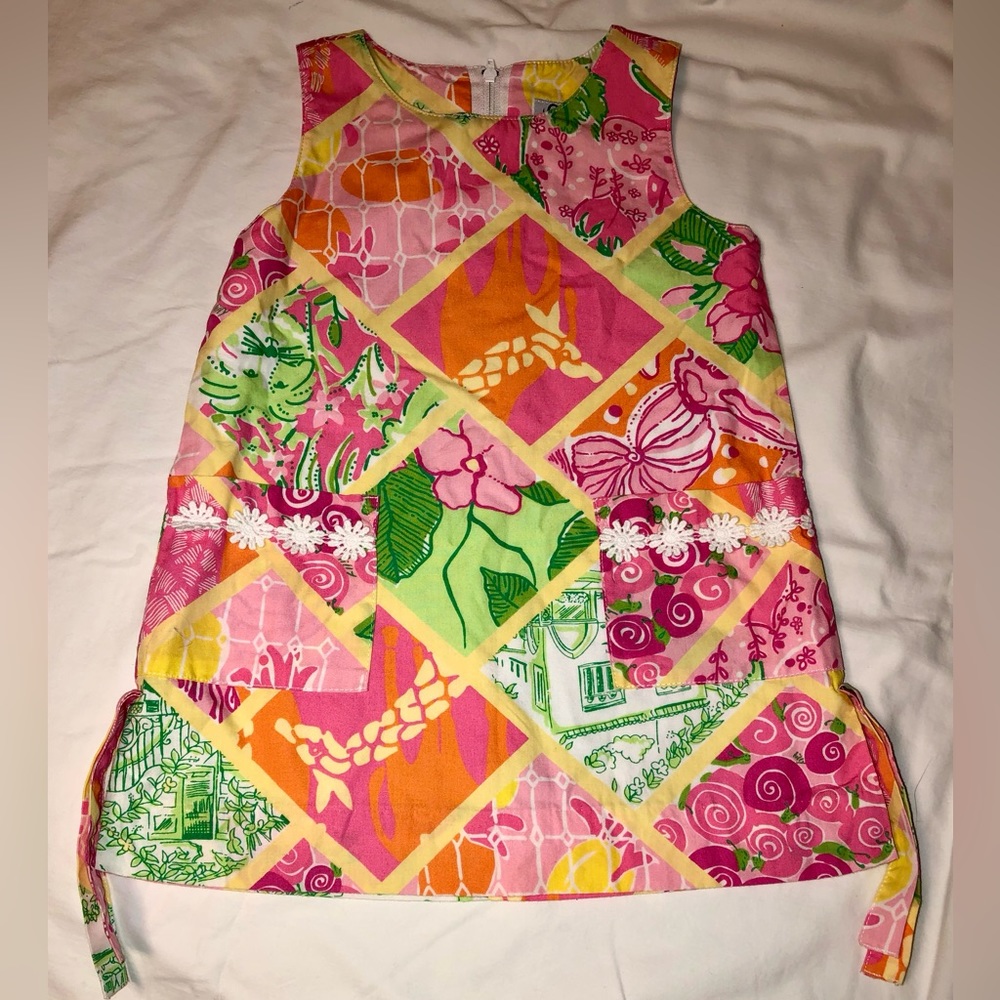 Lily Pulitzer dress with patch pockets and side ties sz 3T EUC smoke free home